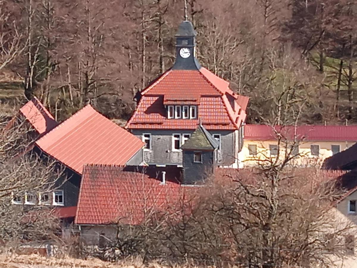 Hotel & Restaurant Zum Adlersberg Schleusingen Bagian luar foto