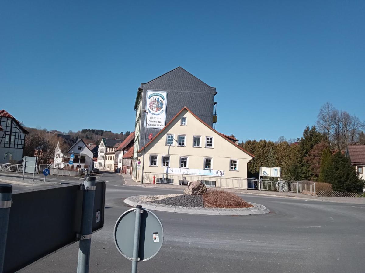 Hotel & Restaurant Zum Adlersberg Schleusingen Bagian luar foto